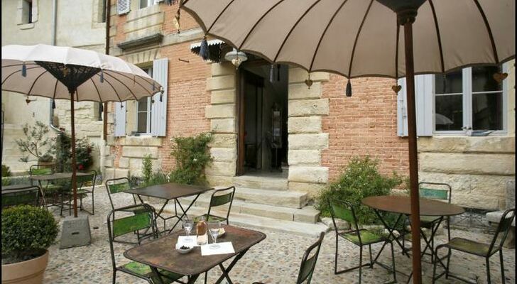 La Maison Rouge d'Uzes B&B