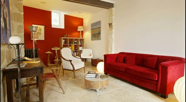 La Maison Rouge d'Uzes B&B