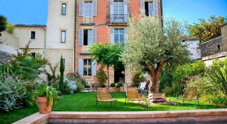 La Maison Rouge d'Uzes B&B