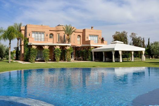 Villa Dinari