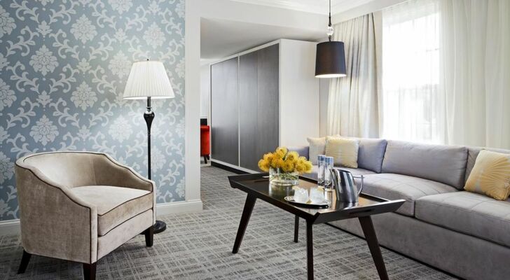 The Graham Hotel Washington DC Tapestry Collection by Hilton