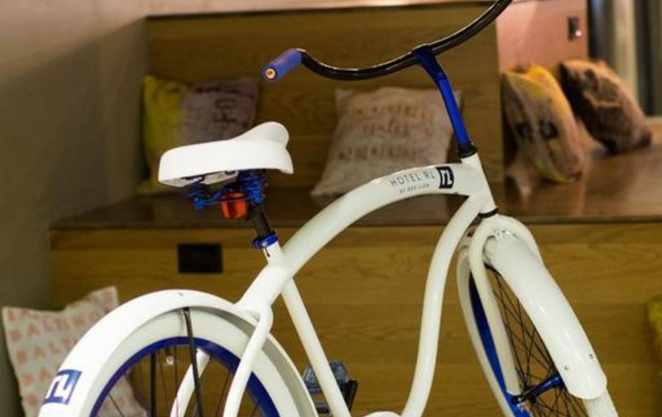 Hotel RL Baltimore Inner Harbor