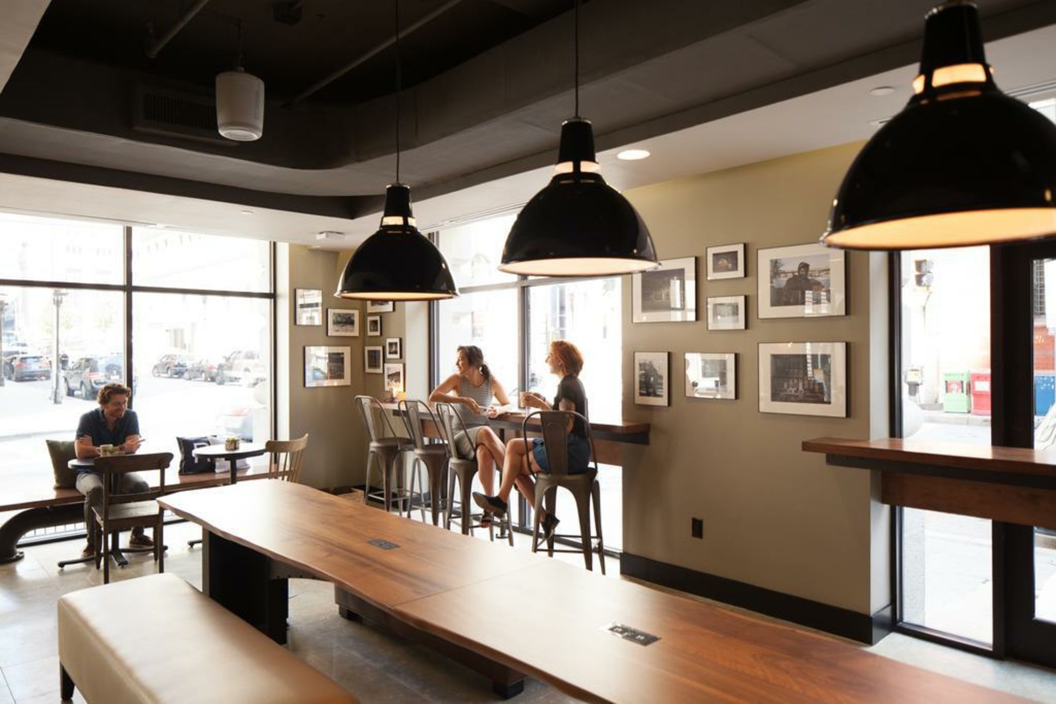 Hotel RL Baltimore Inner Harbor