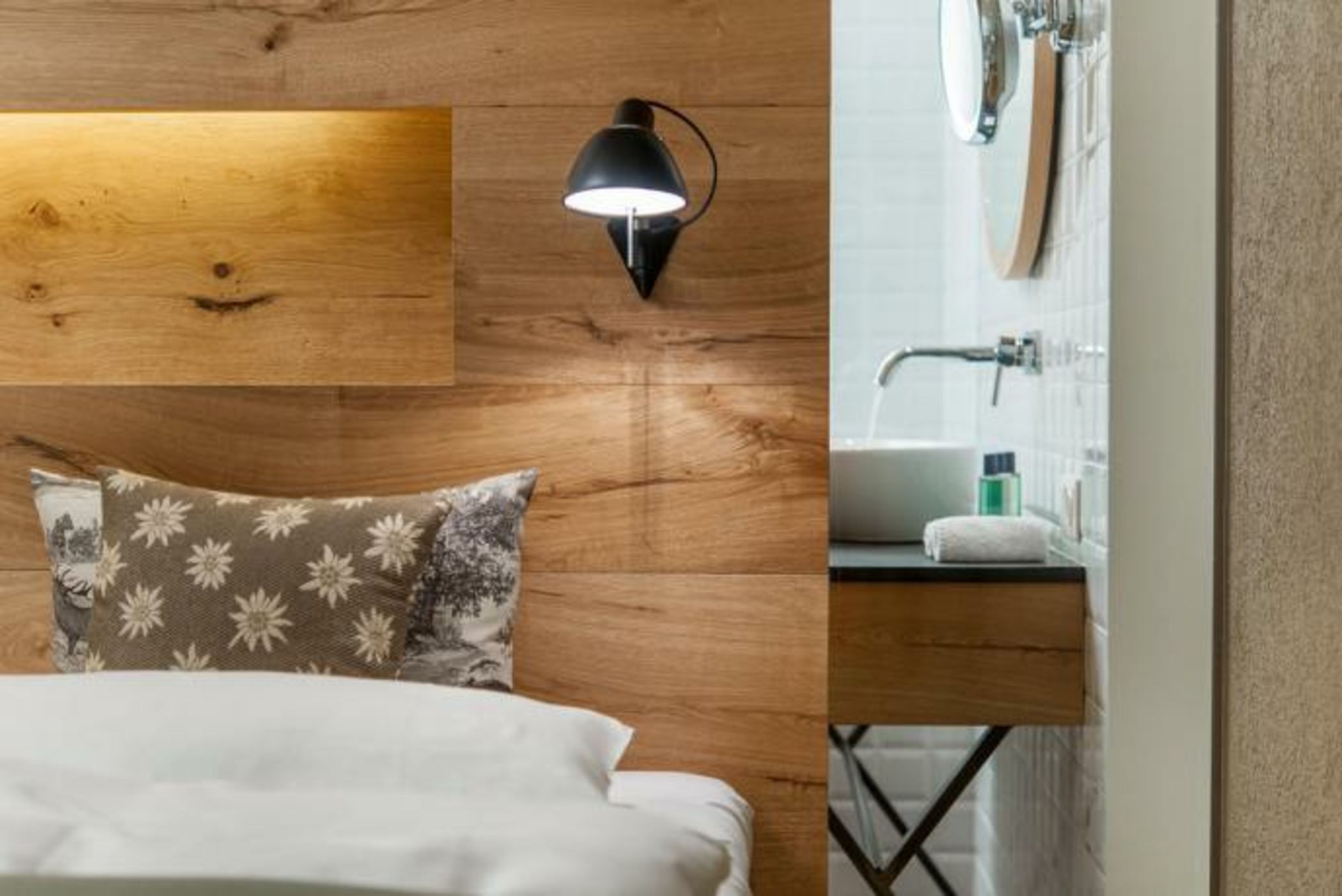 Aqua Dome 4 Sterne Superior Hotel & Tirol Therme Längenfeld