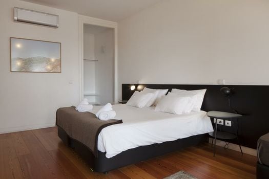 Cale Guest House
