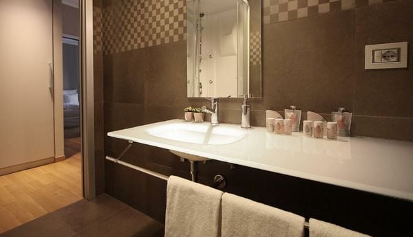 Quarto Piano Rooms