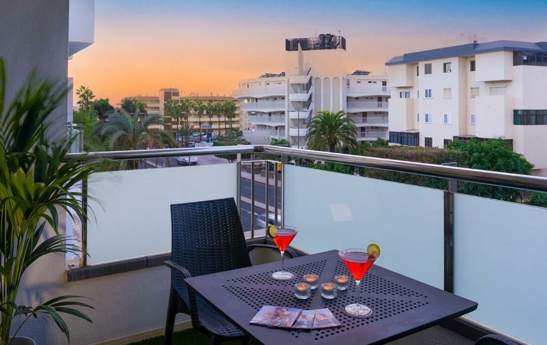 AxelBeach Maspalomas - Apartments and Lounge Club - Adults Only