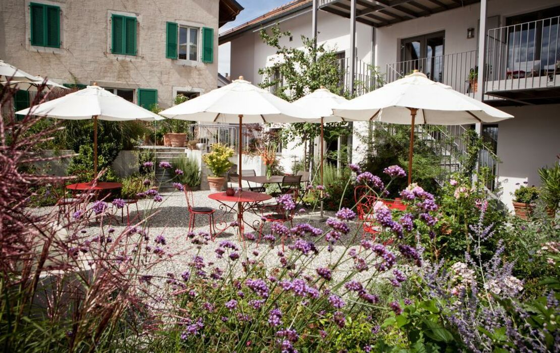 Le Coq Chantant B&B and Boutique Hotel St-Livres