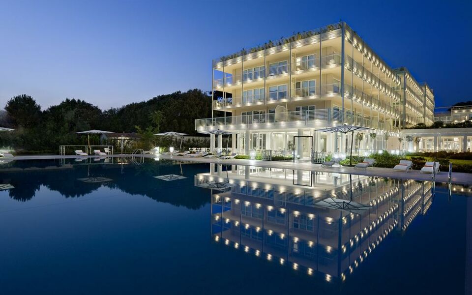 UNA Hotel Versilia, a Design Boutique Hotel Lido di Camaiore, Italy