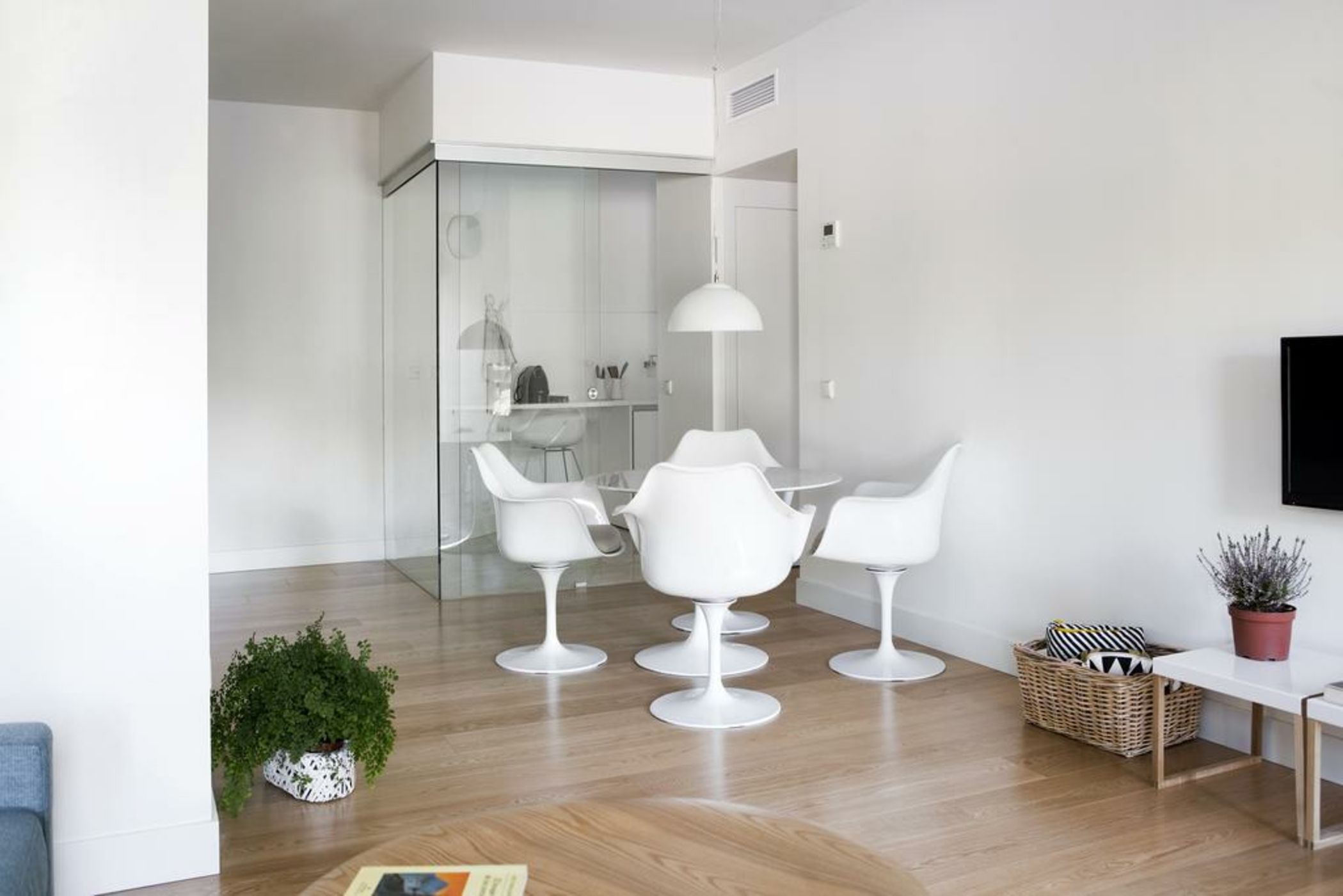 60 Balconies Urban Stay