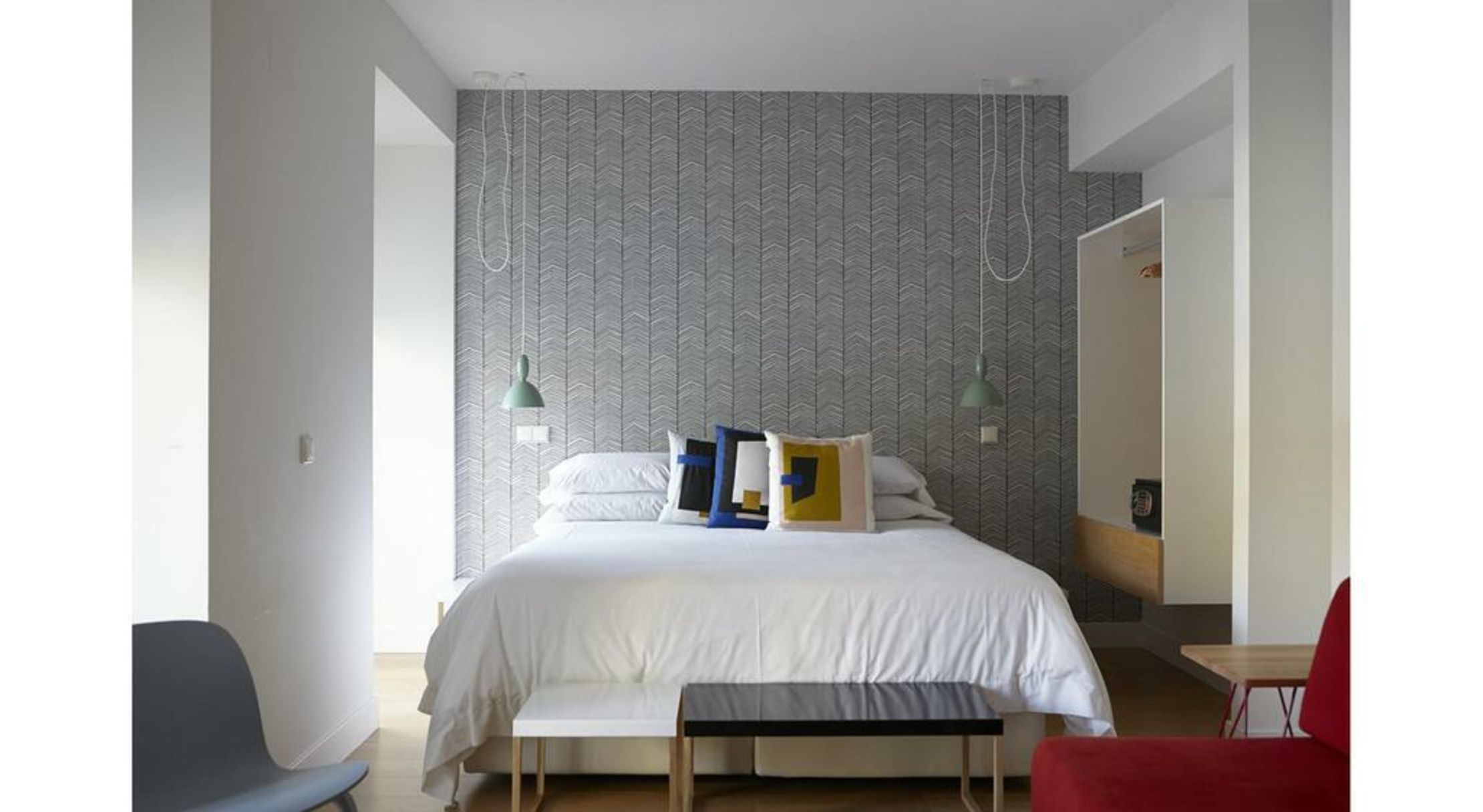 60 Balconies Urban Stay